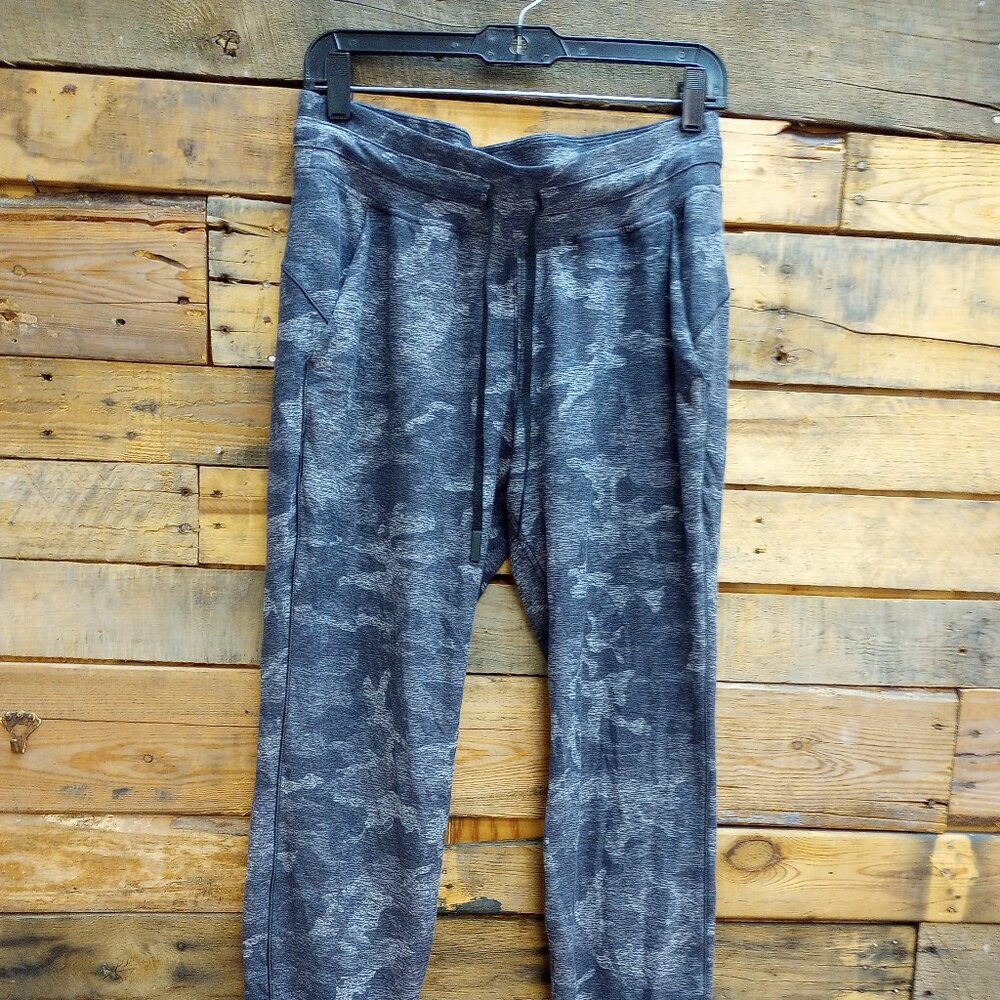 Lululemon Ready to Rulu Joggers Gray Camo size 8